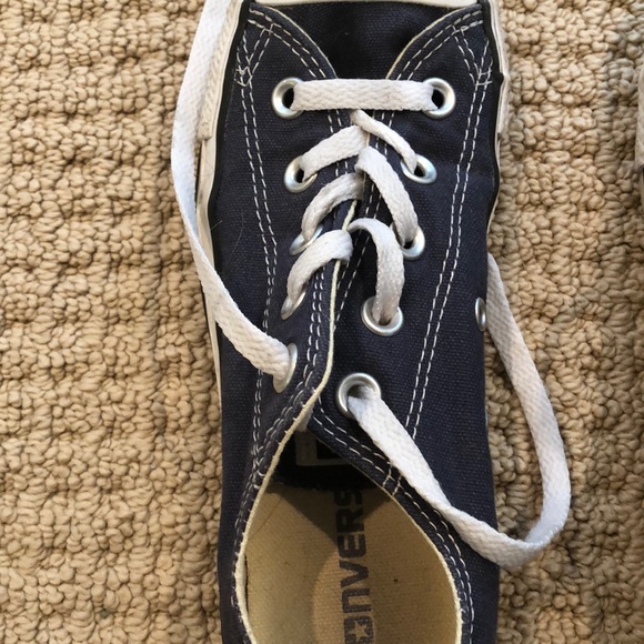 NAVY BLUE CONVERSE - Picture 2 of 8